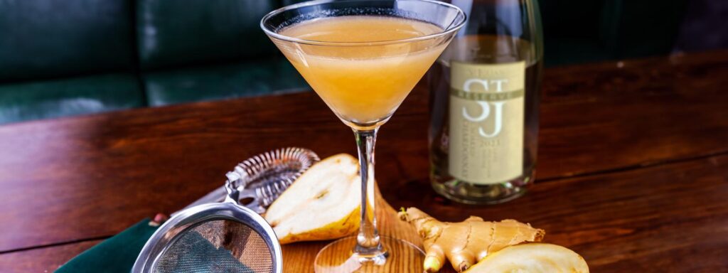 Pear &#038; Ginger White Wine Cocktail