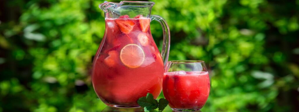 Strawberry Wine Cocktail